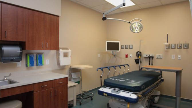 An urgent care examination room