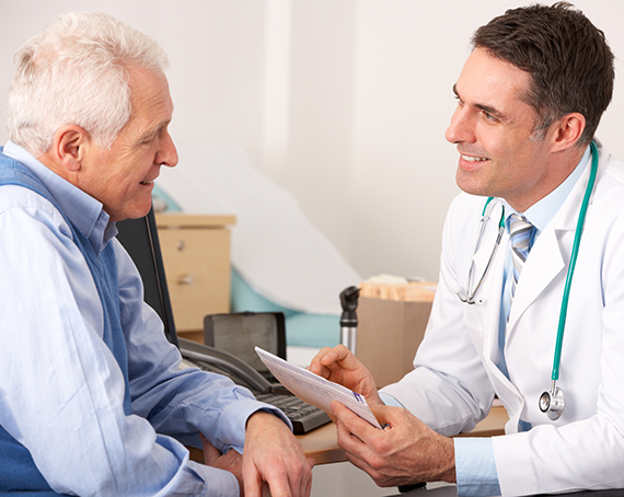 Medicare doctor discussing care with a Medicare member.
