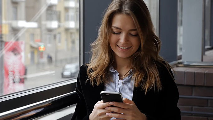 A member checks their benefits on the Blue Cross app. 